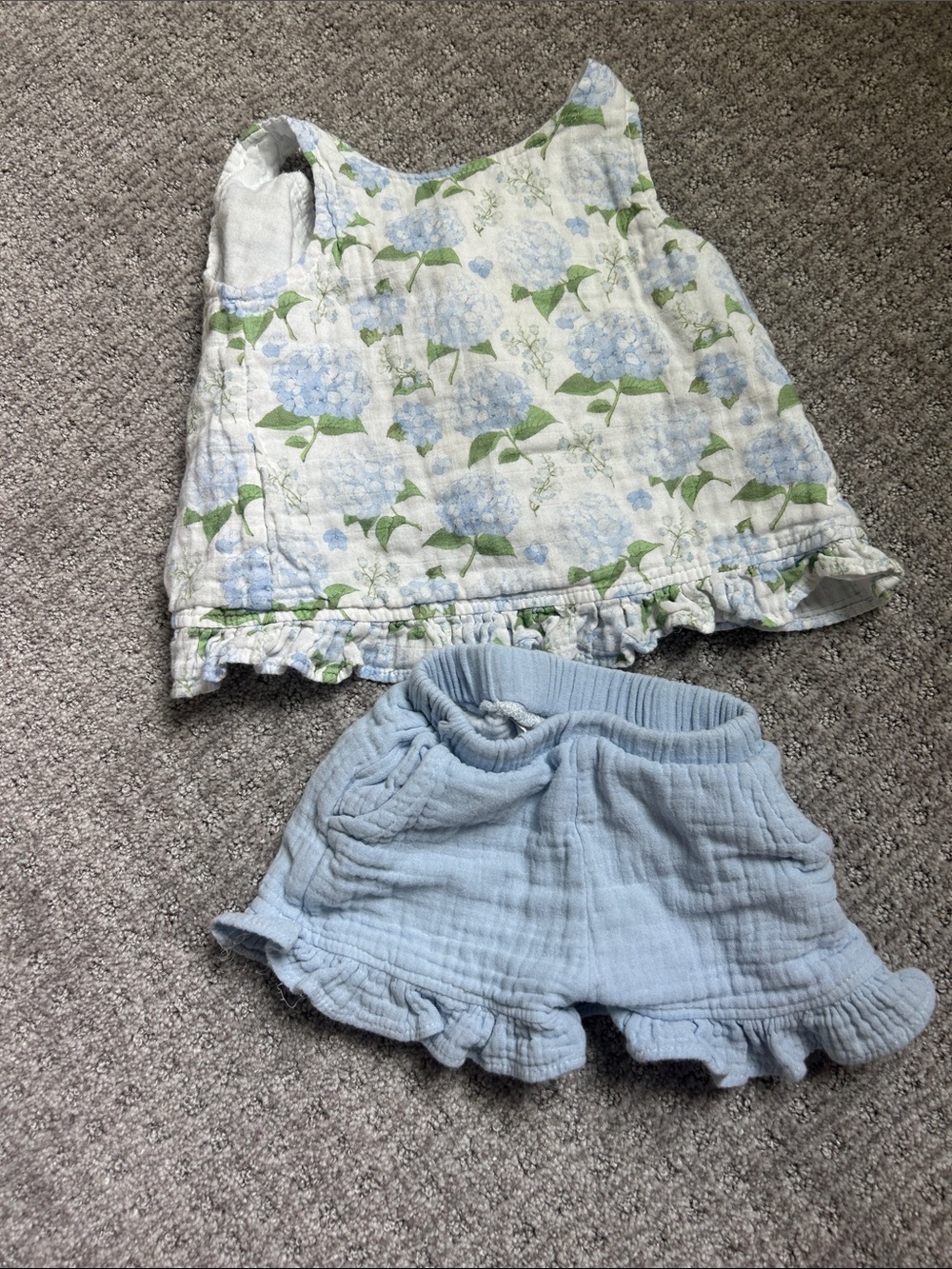 Stitchy Fish Shorts Set